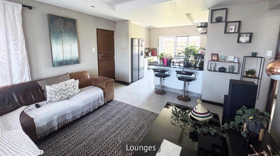 2 Bedroom Property for Sale in Sunnyridge Eastern Cape